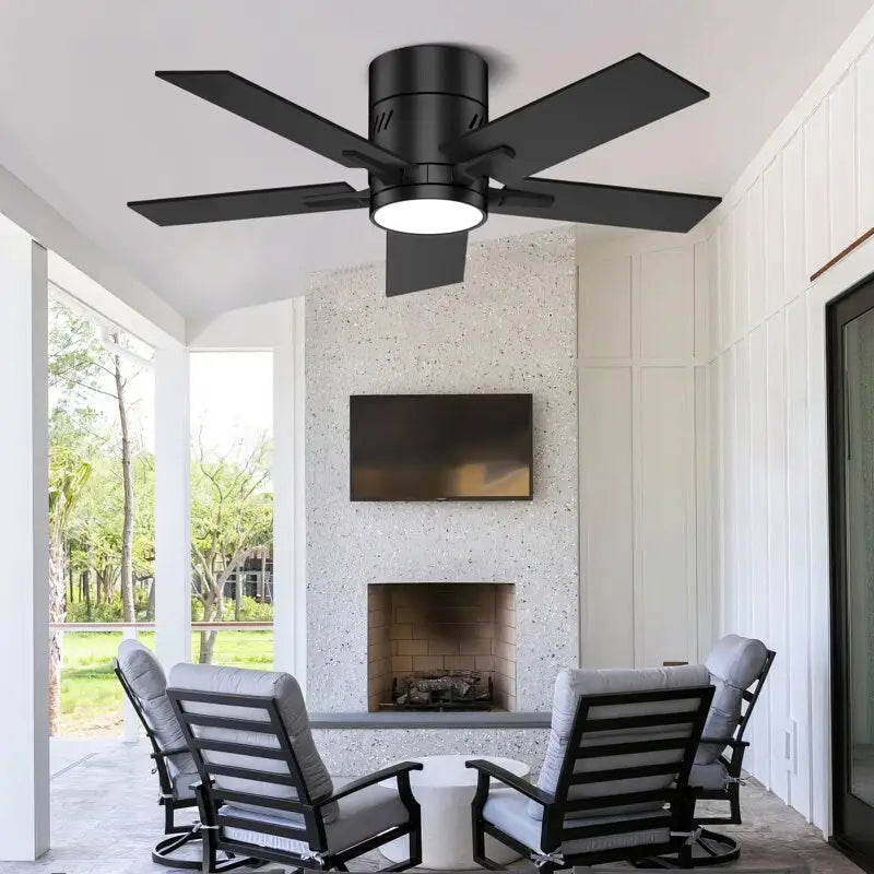 Ventilateur de plafond noir de 42 pouces avec Bluetooth et télécommande